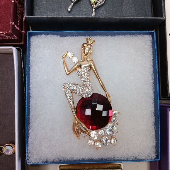 NEW IN BOX 10 Piece Jewelry and Accessory Lot - Picture 9 of 16